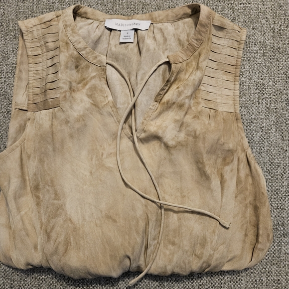 MADISON GREY Tiered Dress Tan Size Small - Picture 12 of 12